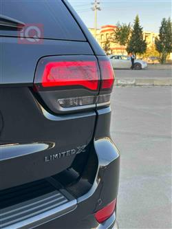 جیپ گراند شیرۆکی